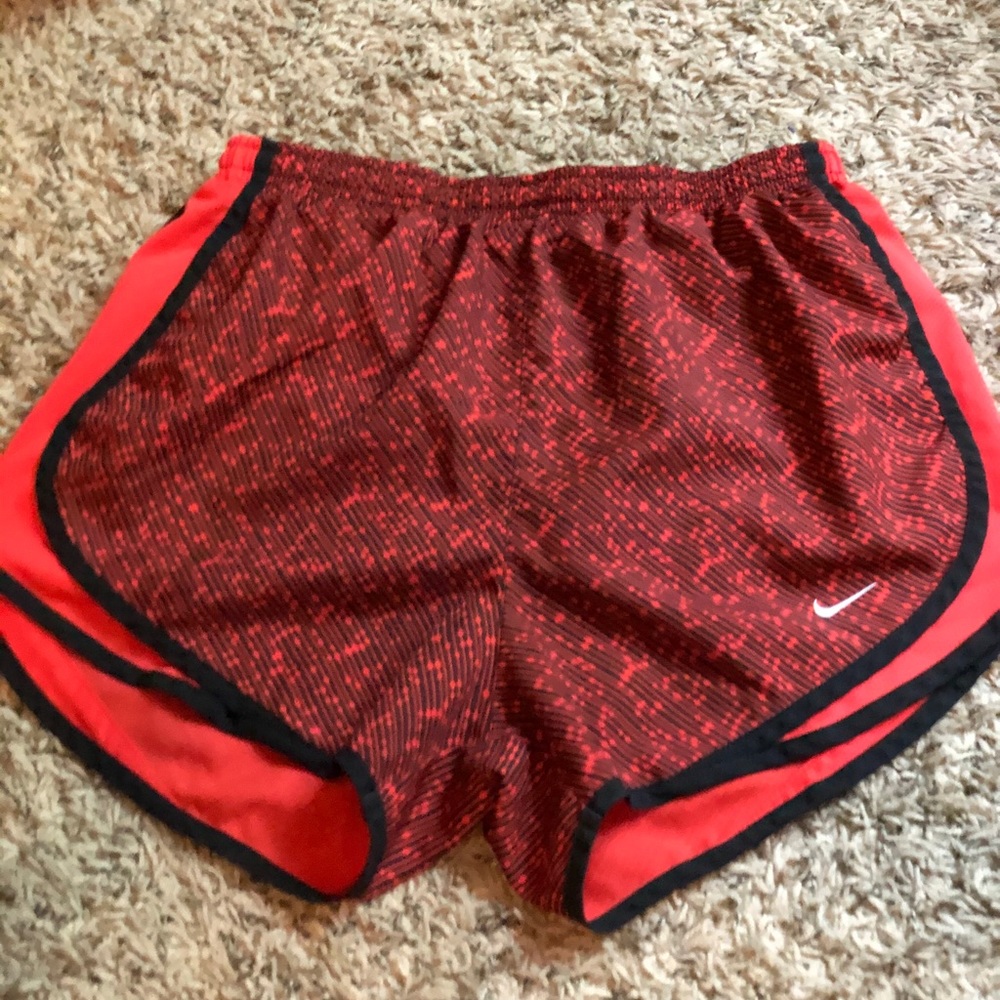 Women’s Nike Tempo running shorts